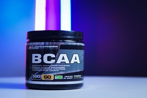 خرید BCAA کپسولی پگاه ۳۰۰ عددی + قیمت فروش استثنایی
